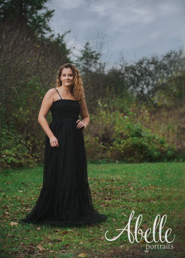 Brockville Ontario engagement portrait session. Photographed by Abelle Photography.