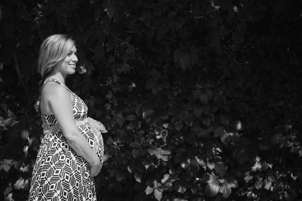 pregnancy portrait photography session